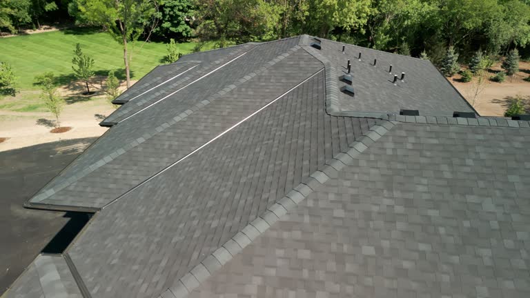 Best Commercial Roofing Services  in North Gates, NY